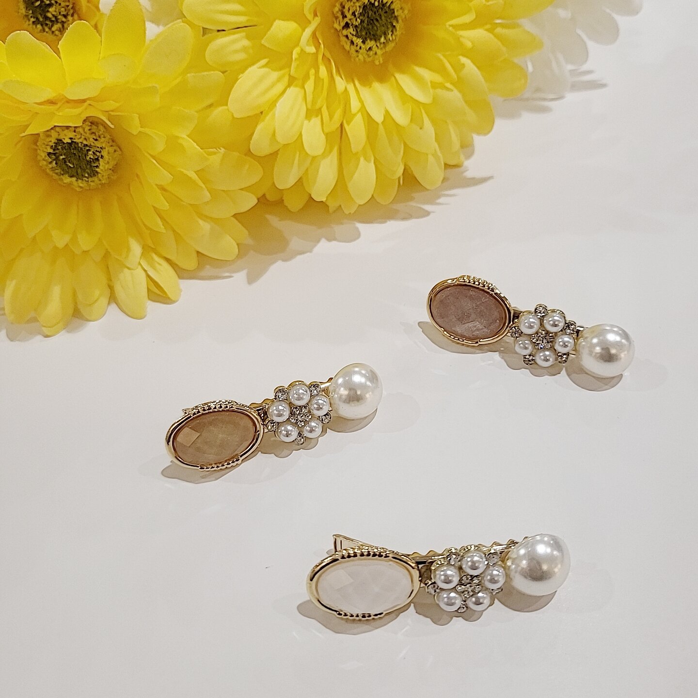 ビジューパールクリップ