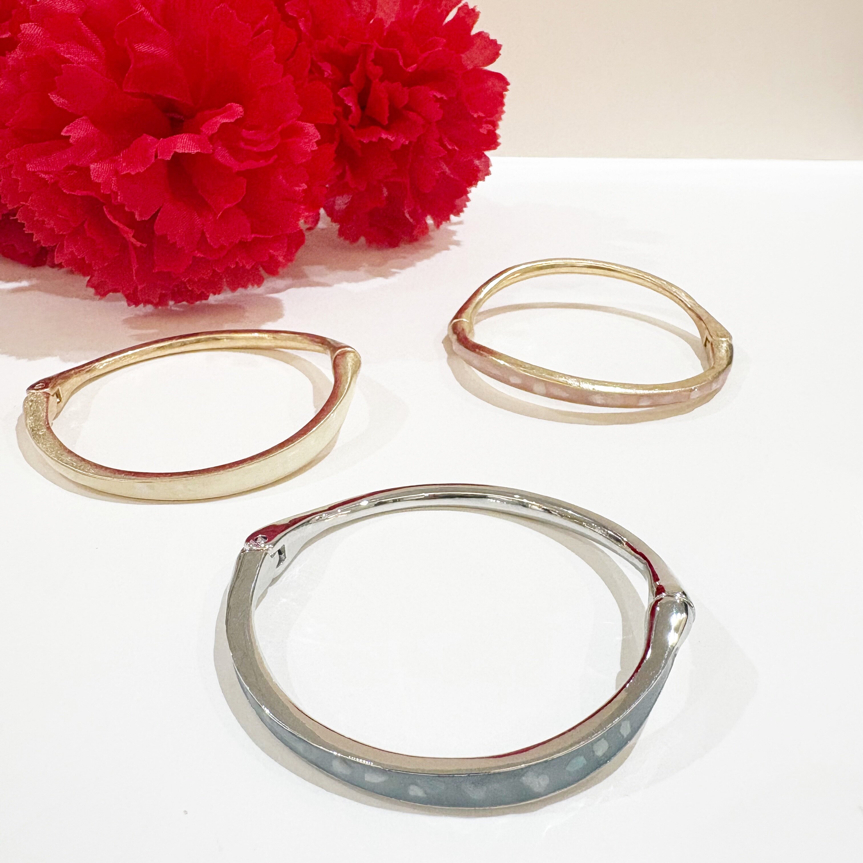 マグネットバングル