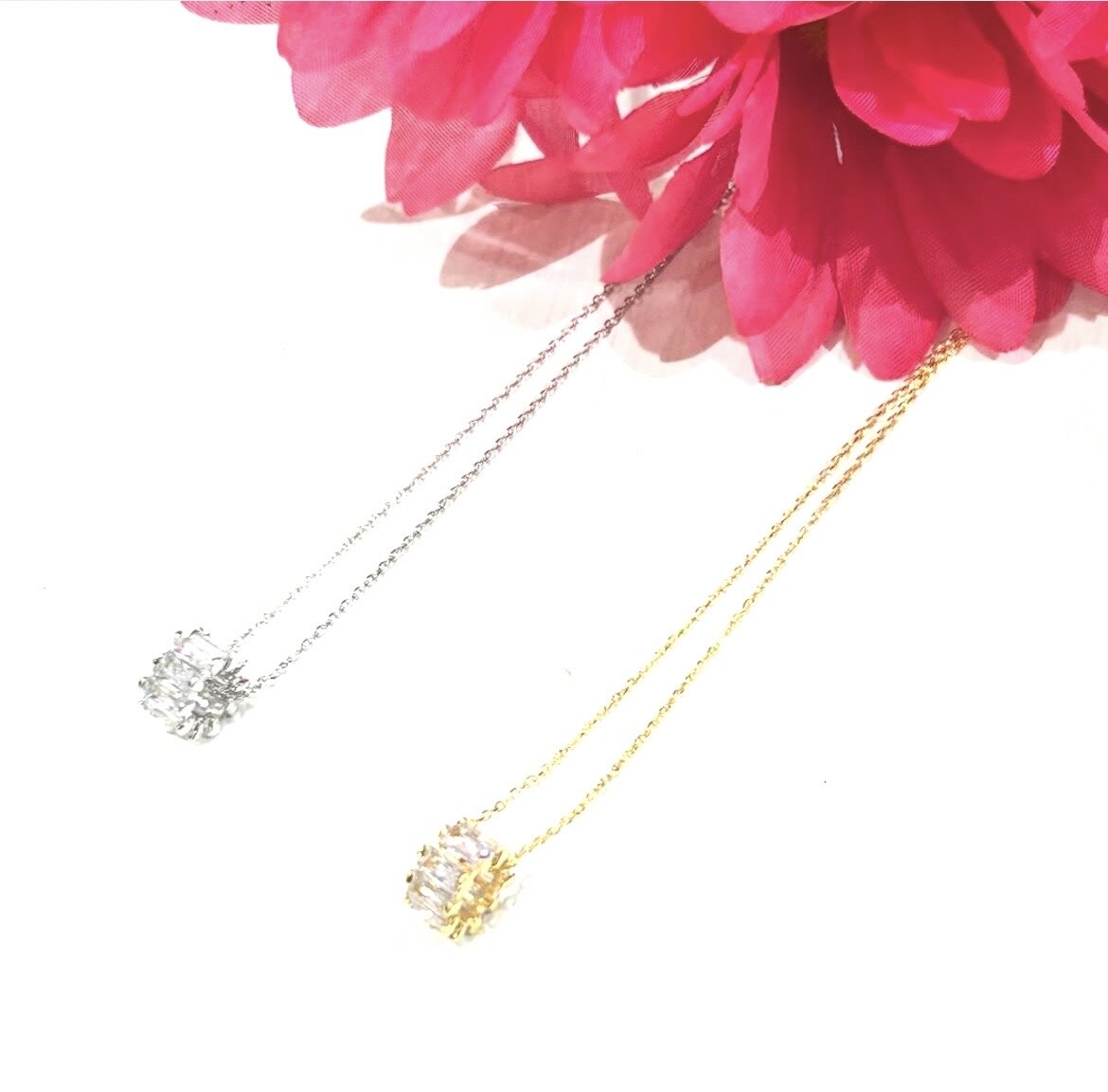 ビジューネックレス